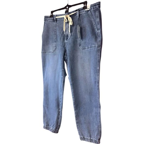 Judy Blue High Rise Medium Wash Denim Joggers NWT - Picture 11 of 16